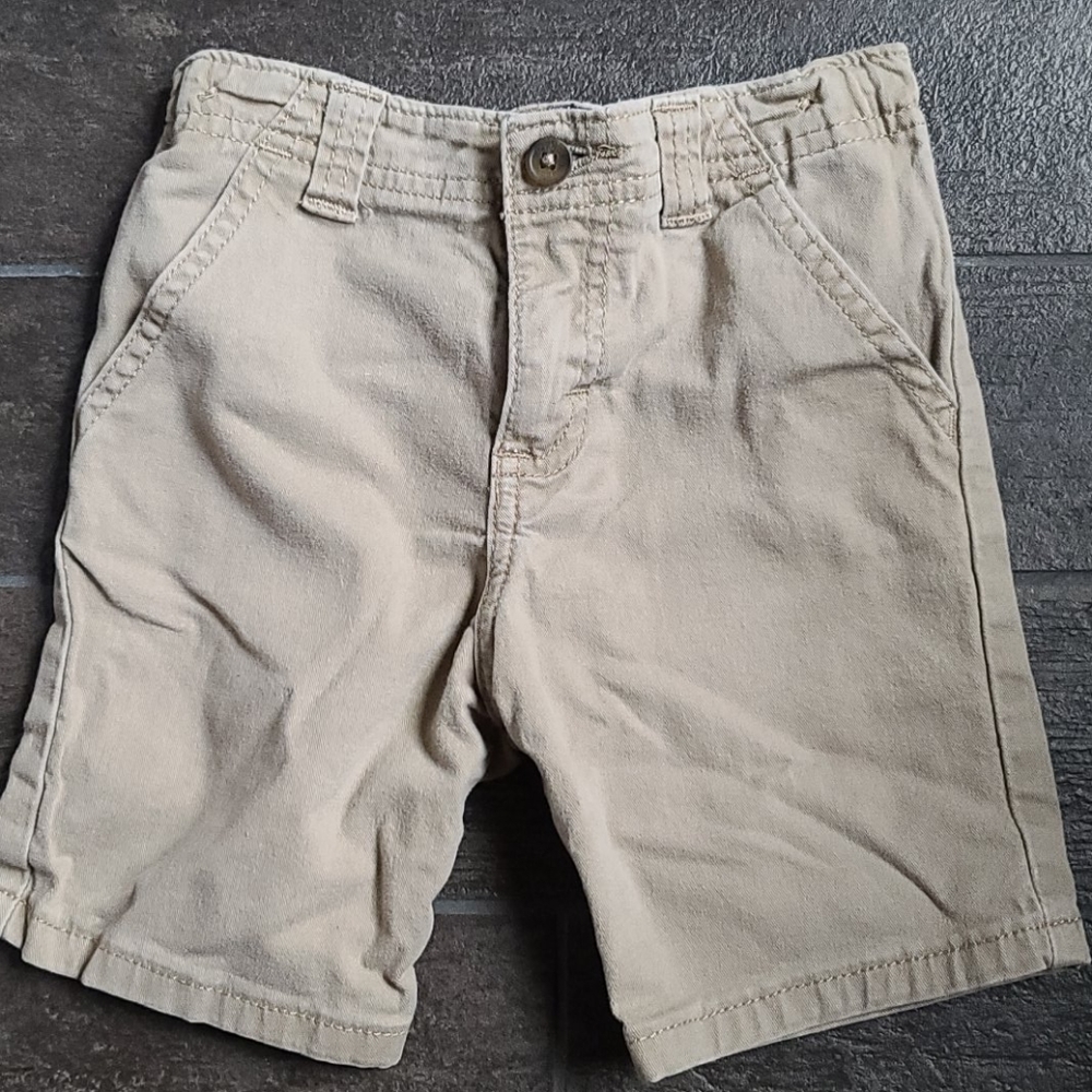 Toddler Wrangler Khaki Shorts w/ Adjustable Waist